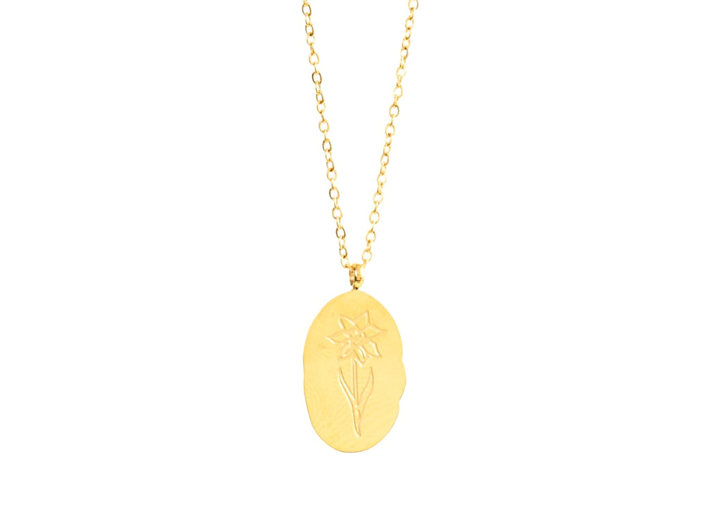 March birth flower necklace featuring delicate daffodil design, symbolizing renewal and hope, elegantly crafted in silver with a polished finish.