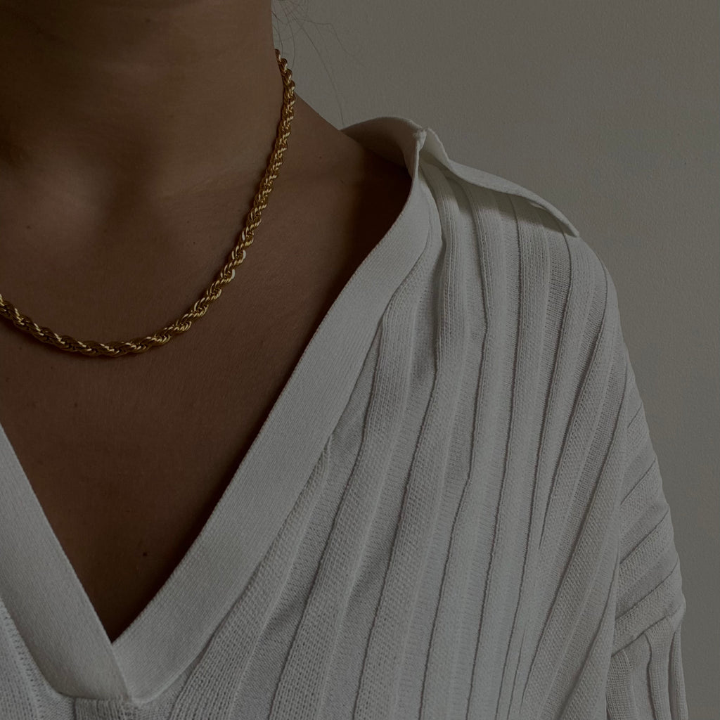 Twisted gold necklace